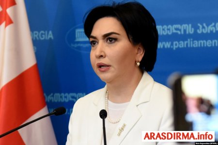 Gürcüstan parlamentində seks skandalı: Qadın deputatın videosu yayıldı