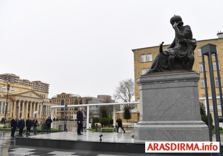 Prezident Xətainin heykəlinin köçürüldüyü parka baş çəkdi – Fotolar