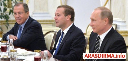 Putinin “dünyanı bölək” çağırışı və Lavrovun ah-naləsi