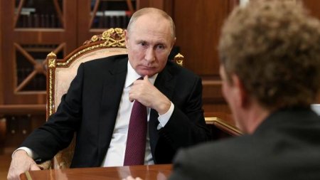 “Financial Times”: Putinin iki aqibəti