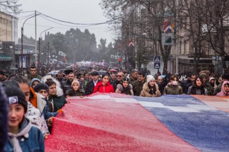 Xankəndidə “arsax” şüarları: Qondarma rejim kütləvi yürüş təşkil etdi - FOTOLAR