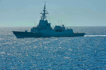 NATO gəmisi Qara dənizə girdi