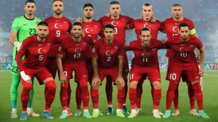 AVRO-2020: Türkiyə Bakıdakı ilk oyunda məğlub oldu (YENİLƏNDİ)