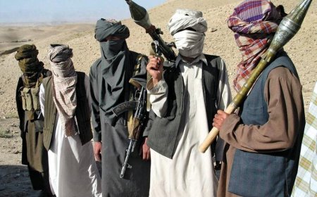 Rusiyada fəaliyyəti qadağan edilən “Taliban” indi Kabuldakı rus səfirliyini qoruyur: “Başlarından tük əskik olmayacaq”