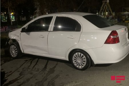 Youtuber qadın avtomobili qaçırıb Abşeronda qəza törədib