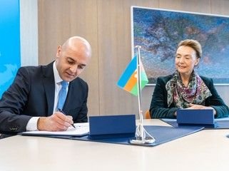 Azərbaycan 13 nömrəli Protokolu imzaladı