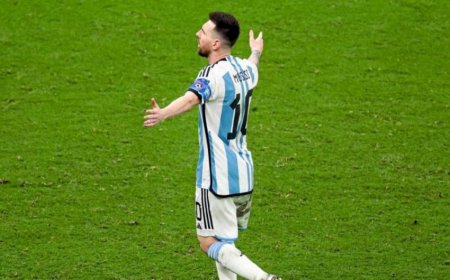 Lionel Messi karyerasında 800-cü qolunu vurub