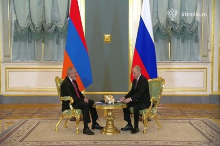 Putin və Paşinyan arasında danışıqlar başa çatdı - FOTO YENİLƏNDİ