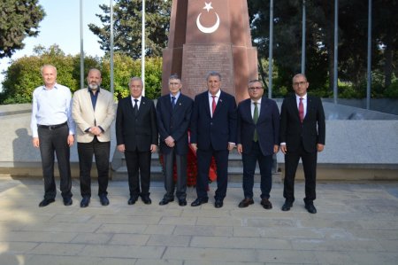 Nobel mükafatçısı Aziz Sancar Azərbaycanda-fotolar