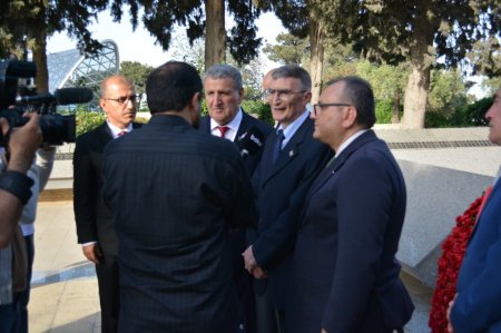 Nobel mükafatçısı Aziz Sancar Azərbaycanda-fotolar